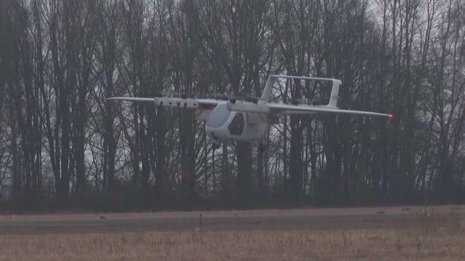 Đức: Thử nghiệm máy bay cất và hạ cánh theo chiều thẳng đứng - Ảnh 2.