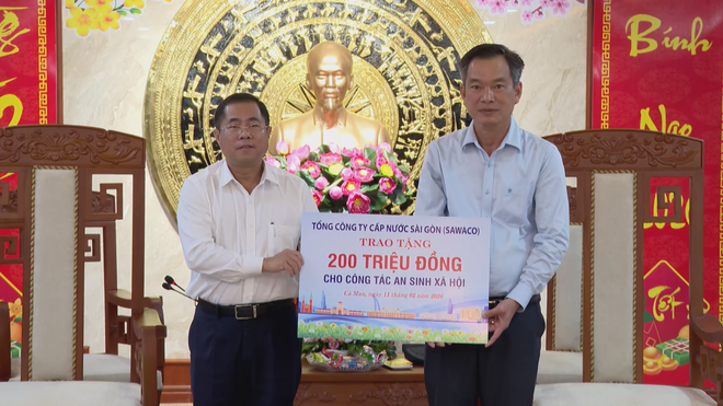 TP. Hồ Chí Minh trao tặng quà Tết tại tỉnh Cà Mau - Ảnh 3.