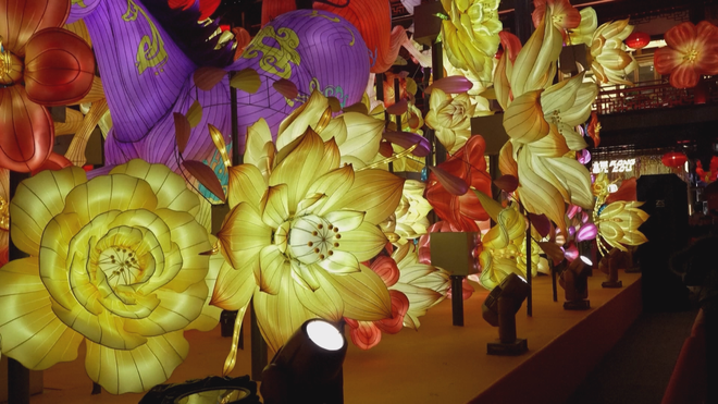 Trang trí đèn lồng Tết ở vườn Dự Viên, Thượng Hải - Ảnh 5.