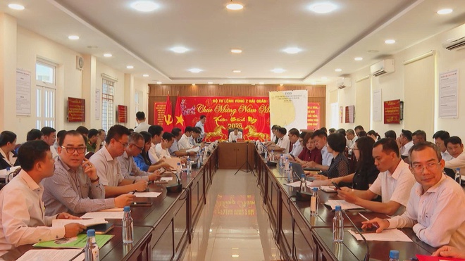 Thời sự HTV ngày 11/2/2026 | Lễ trao tặng danh hiệu Anh hùng Lực lượng vũ trang nhân dân - Ảnh 3.