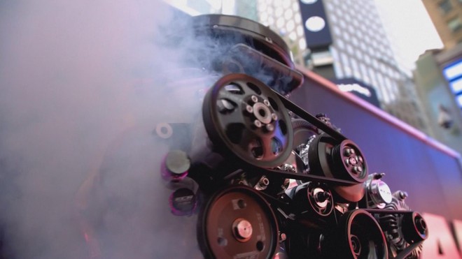 NASCAR gây bất ngờ ở quảng trường Times, New York - Ảnh 2.