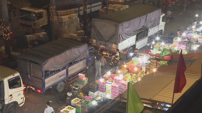 60 Giây ngày 12/2/2026 | Trạm dừng chân nghĩa tình, tặng nước, vá xe miễn phí cho người dân về quê đón Tết- Ảnh 5.