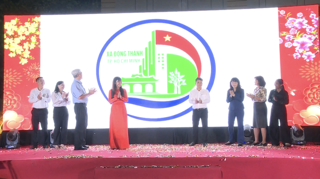 Hội hoa xuân trên Thành phố: Sắc xuân hội tụ, rộn ràng không khí đón Tết Bính Ngọ 2026 - Ảnh 8.