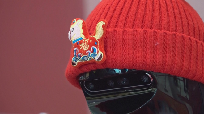 Trung Quốc: Robot hình người múa lân - Nét chấm phá công nghệ dịp Tết Nguyên đán - Ảnh 3.