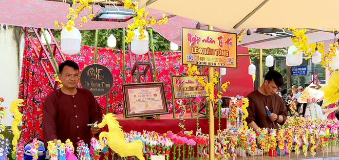 Giữ "lửa" phong tục cũ giữa dòng chảy hối hả của thành phố mang tên Bác - Ảnh 3.