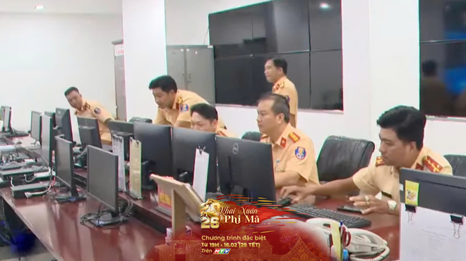 Nỗ lực đảm bảo hành trình về quê đón Tết bình an cho người dân TP. Hồ Chí Minh - Ảnh 4.