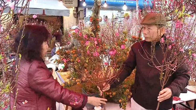 Chợ hoa Hàng Lược: Phiên chợ hơn 100 năm tuổi giữa lòng phố cổ- Ảnh 9.