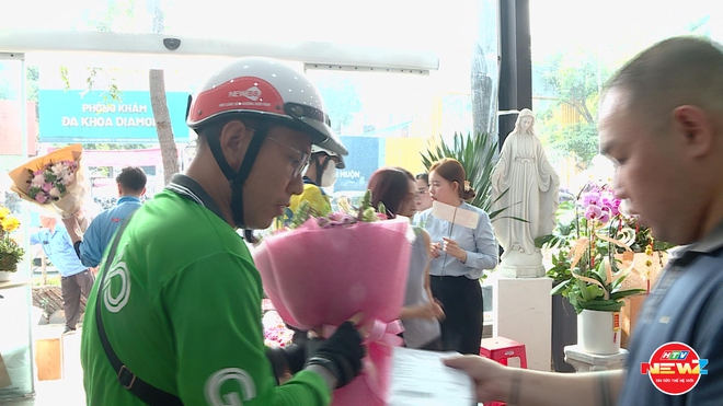 Trải nghiệm lãng mạn thăng hoa nhờ sự chuyển hướng tiêu dùng- Ảnh 1.