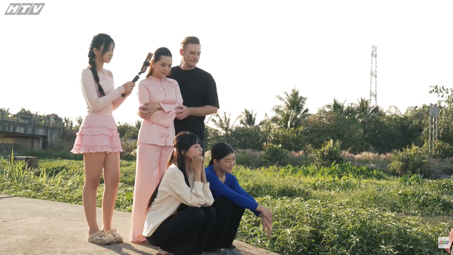 Phim ca nhạc "Màu Tết quê hương" - 20g35 ngày 29 Tết trên HTV7 - Ảnh 10.