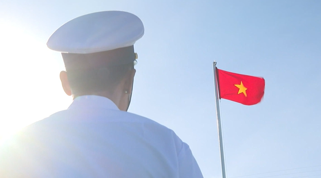 Tình yêu hậu phương trong mùa xuân biển đảo - Ảnh 2.