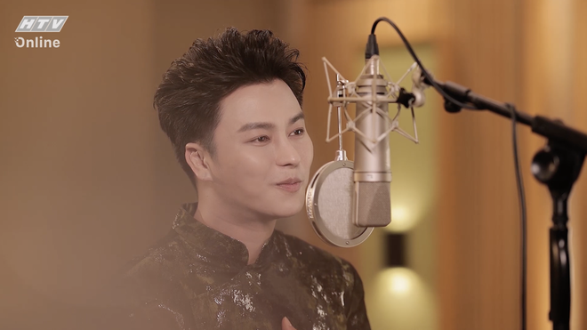 HTV - Hồ Nam: Võ Minh Lâm "vượt núi băng biển" đem cải lương đến Hồ Nam - Ảnh 1.