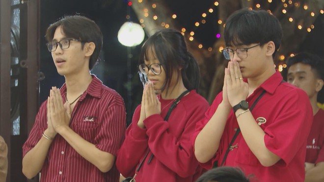 Lễ chùa đầu năm - Gieo tâm an giữa mùa xuân mới - Ảnh 4.