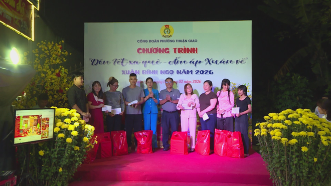 60 Giây ngày 18/2/2026 | Bát mã trong thư pháp: Biểu tượng khai mở năng lượng đầu xuân  - Ảnh 3.