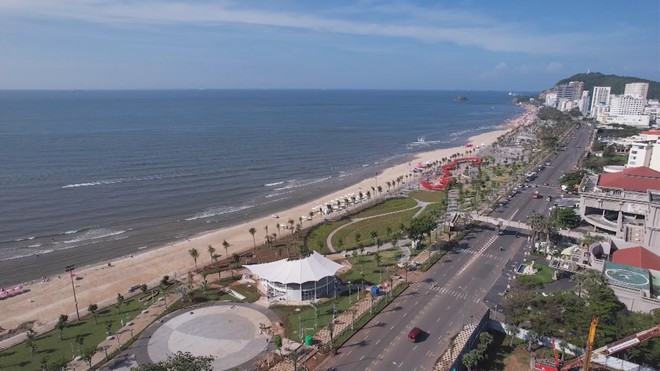 Huy động nhân lực cứu hộ trực chiến bãi biển phía Đông TP. Hồ Chí Minh- Ảnh 1. Huy động nhân lực cứu hộ trực chiến bãi biển phía Đông TP. Hồ Chí Minh- Ảnh 1.