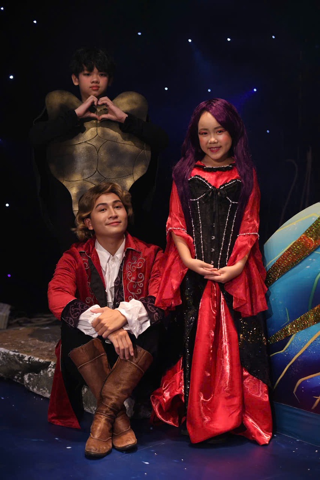 Hô biến “Nàng Tiên Cá”: Khi yêu thương bắt đầu từ việc được là chính mình - Ảnh 3.