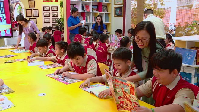 Khi mùa xuân "nở hoa" trên những trang báo nhỏ - Ảnh 5.