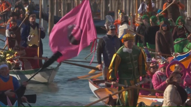 Italia mở màn lễ hội hóa trang Carnaval Venice - Ảnh 3.