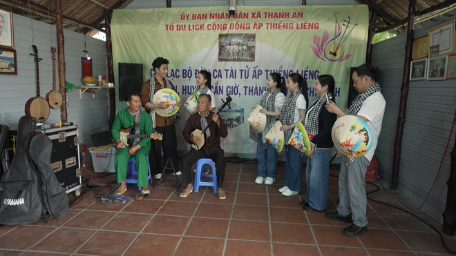 HTV hợp tác cùng Đài truyền hình sản xuất format Chị đẹp rẽ sóng ra mắt 2 MV Ca nhạc đón năm mới.- Ảnh 11. HTV hợp tác cùng Đài truyền hình sản xuất format Chị đẹp rẽ sóng ra mắt 2 MV Ca nhạc đón năm mới.- Ảnh 11.