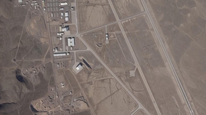 Tổng thống Trump ra lệnh tìm kiếm, giải mật hồ sơ UFO và sự sống ngoài Trái đất - Ảnh 1.