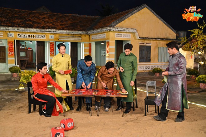 HIEUTHUHAI rưng rưng nước mắt khi kể về kỷ niệm bên bà nội ngày Tết- Ảnh 1.