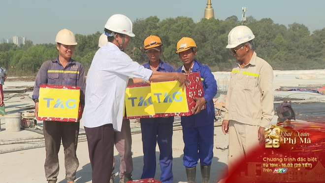 Sắc Xuân trên những công trình hạ tầng giao thông trọng điểm- Ảnh 1.