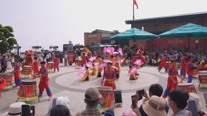 Thời sự HTV ngày 23/2/2026 | Người lao động phấn khởi trở lại làm việc sau Tết - Ảnh 7.