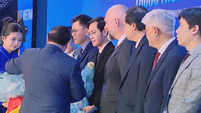 Trung tâm tài chính quốc tế: "Hạ tầng mềm" đột phá tăng trưởng hai con số - Ảnh 6.