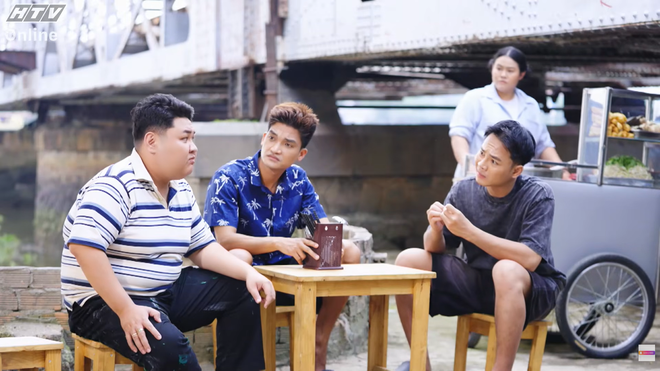 Những điều nhỏ nhoi: Sống một kiếp người bình an là được- Ảnh 2.