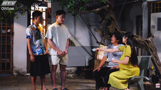 Những điều nhỏ nhoi: Sống một kiếp người bình an là được- Ảnh 9.