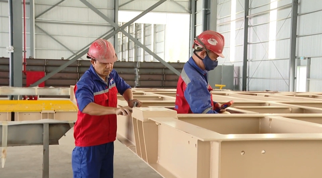 Khí thế sản xuất sôi động ngay sau kỳ nghỉ Tết - Ảnh 6.