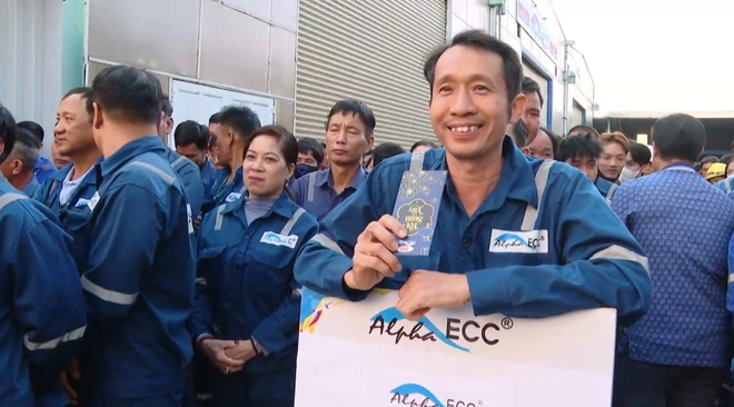 Khí thế sản xuất sôi động ngay sau kỳ nghỉ Tết - Ảnh 3.