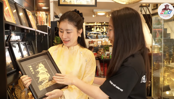 HTV Thành phố không ngủ: Vì sao nhiều người chọn tranh mạ vàng đầu năm? - Ảnh 3.