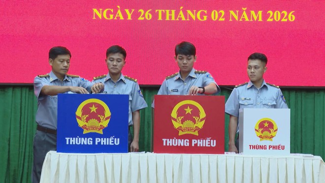 60 Giây ngày 26/2/2026 | Một số khu vực tại TP. Hồ Chí Minh tiến hành bầu cử sớm - Ảnh 4.