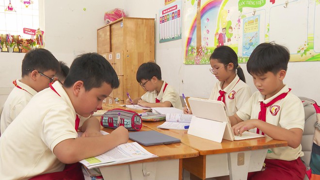 60 Giây ngày 26/2/2026 | Một số khu vực tại TP. Hồ Chí Minh tiến hành bầu cử sớm - Ảnh 5.