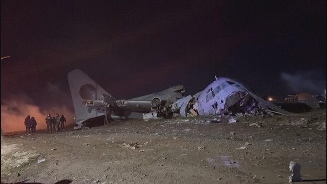 Bolivia: Tai nạn máy bay, nhiều người thương vong - Ảnh 1.