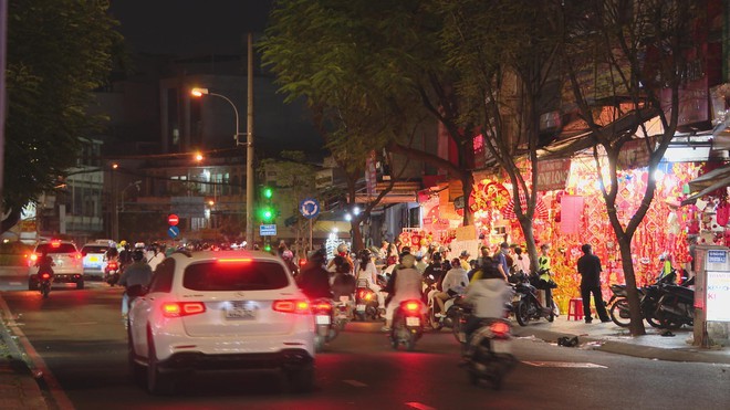 TP. Hồ Chí Minh: Chỉnh trang đô thị trước Tết Nguyên đán 2026 - Ảnh 1.