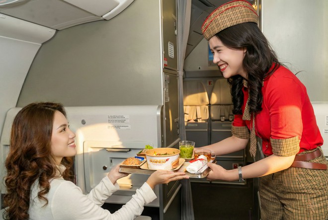Thưởng thức trọn vị Tết trên độ cao 10.000 mét cùng Vietjet - Ảnh 1.