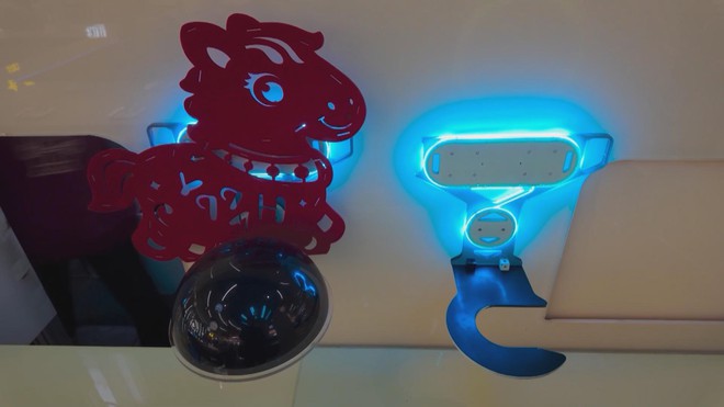 “Đĩa bay” phục vụ món ăn thu hút thực khách tại Trung Quốc - Ảnh 3.