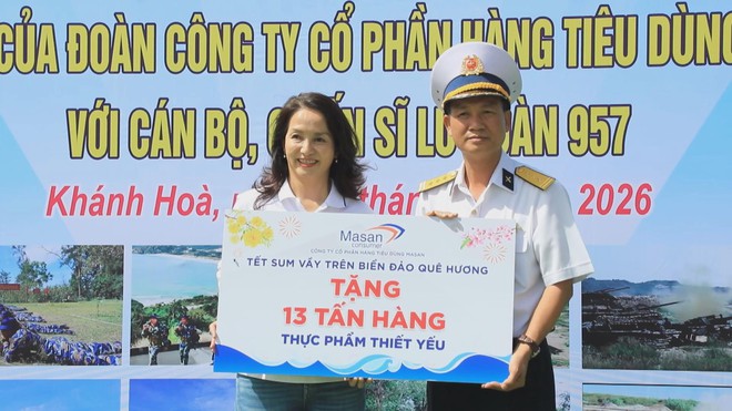 Tết sớm ở Lữ đoàn 957, Vùng 4 Hải quân: Thắt chặt tình quân dân - Ảnh 6.