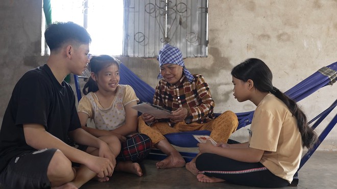 Ý Như: Con mong sớm kiếm tiền để gia đình không phải chạy ăn từng bữa - Ảnh 13.