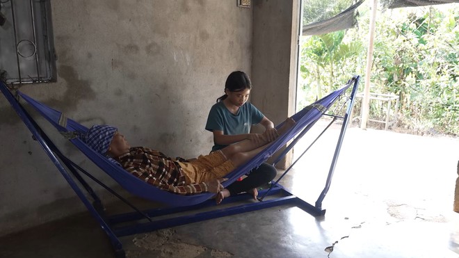 Ý Như: Con mong sớm kiếm tiền để gia đình không phải chạy ăn từng bữa - Ảnh 7.