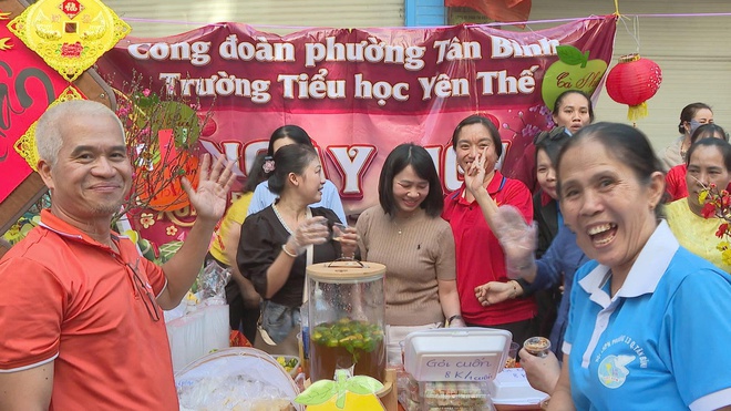 Phường Tân Bình lan toả tinh thần sẻ chia qua ngày hội “Xuân yêu thương”- Ảnh 6.