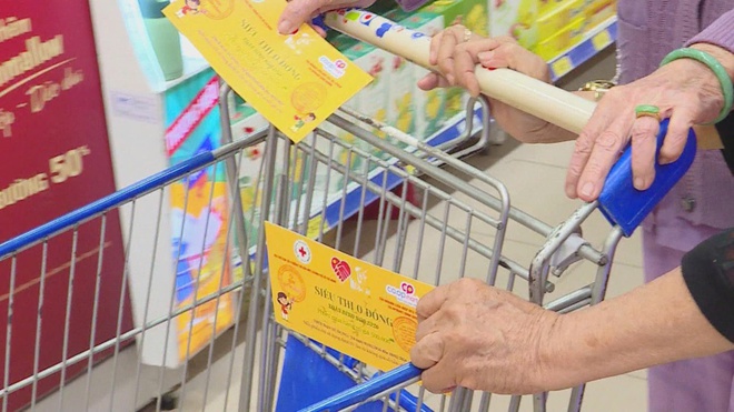 Siêu thị 0 đồng – Nơi Tết bắt đầu bằng sự sẻ chia - Ảnh 3.