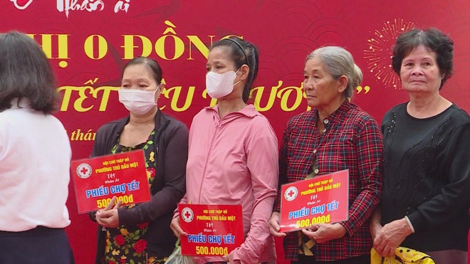 Siêu thị 0 đồng – Nơi Tết bắt đầu bằng sự sẻ chia - Ảnh 7.