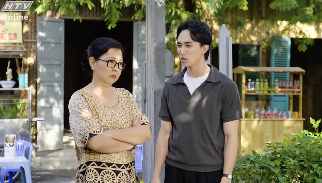 Lẹ không trễ tàu: Lời đồn và tình yêu trước mùa Tết - Ảnh 1.