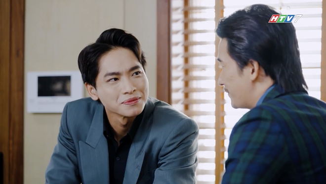 Cáo và sói, 49 gặp 50 - Phim Mê cung ái tình - Ảnh 1.