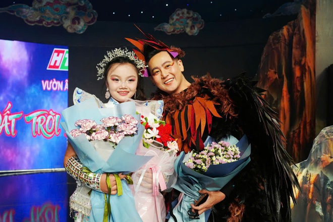 Ca sĩ nhí Hương Thảo tham gia chương trình Vườn Âm Nhạc đặc biệt Xuân 2026 “Đất trời mùa Xuân” - Ảnh 3.