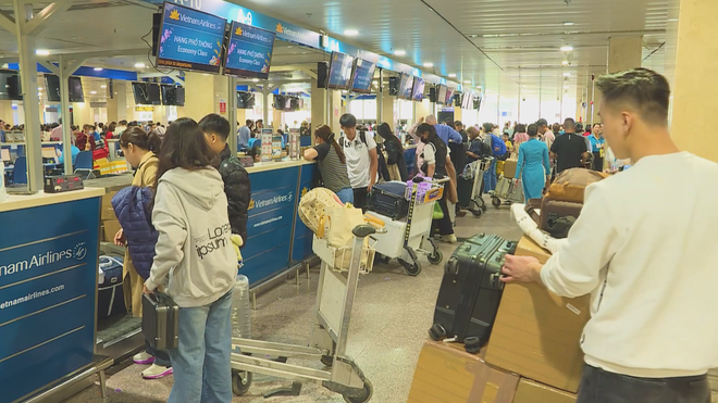 60 Giây ngày 7/2/2026 | Tân Sơn Nhất sẽ lập kỷ lục chưa từng có: hơn 1.000 chuyến bay/ngày dịp Tết - Ảnh 2.