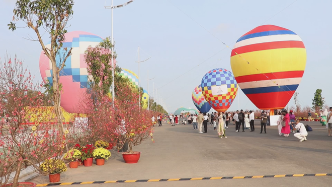 60 Giây ngày 8/2/2026 | Rực rỡ Lễ hội Xuân Cần Giờ 2026 - Ảnh 1.