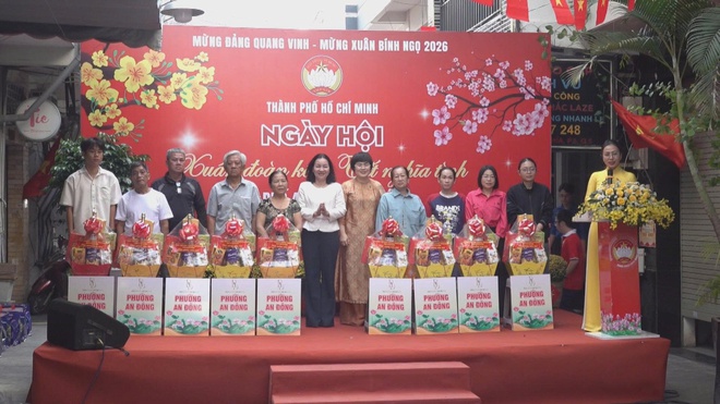 Thời sự HTV ngày 8/2/2026 | Mùa xuân ấm áp đến từ những vòng tay sẻ chia- Ảnh 4.